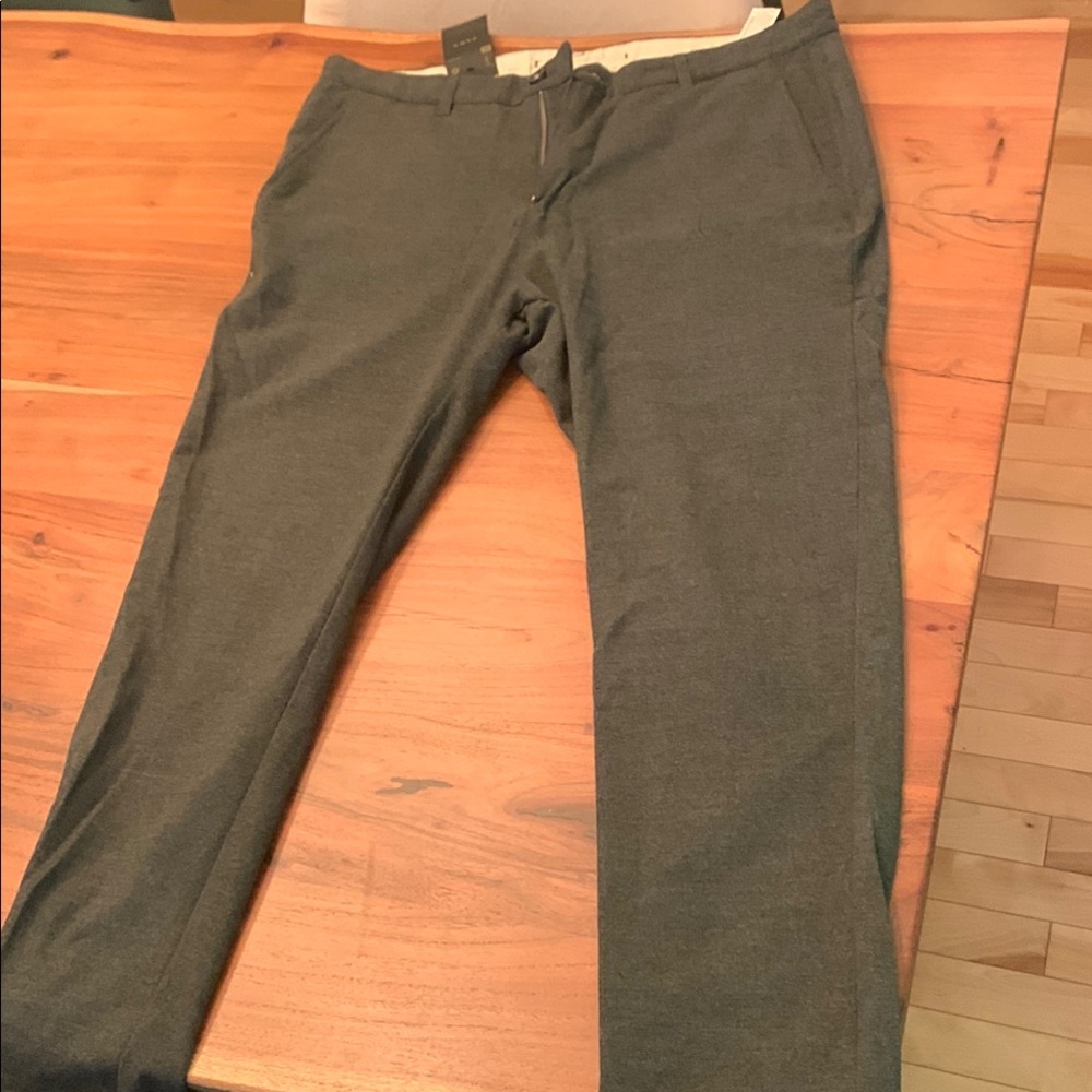 Zara Gray Chinos Versatile and Stylish
